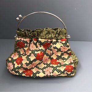 Handmade Floral Fabric Canvas Clasp Handbag Green